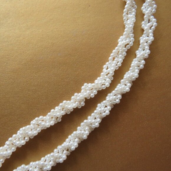 Vintage White Faux Pearl Braided Lariat Necklace with Tassel Drops - Picture 5 of 6